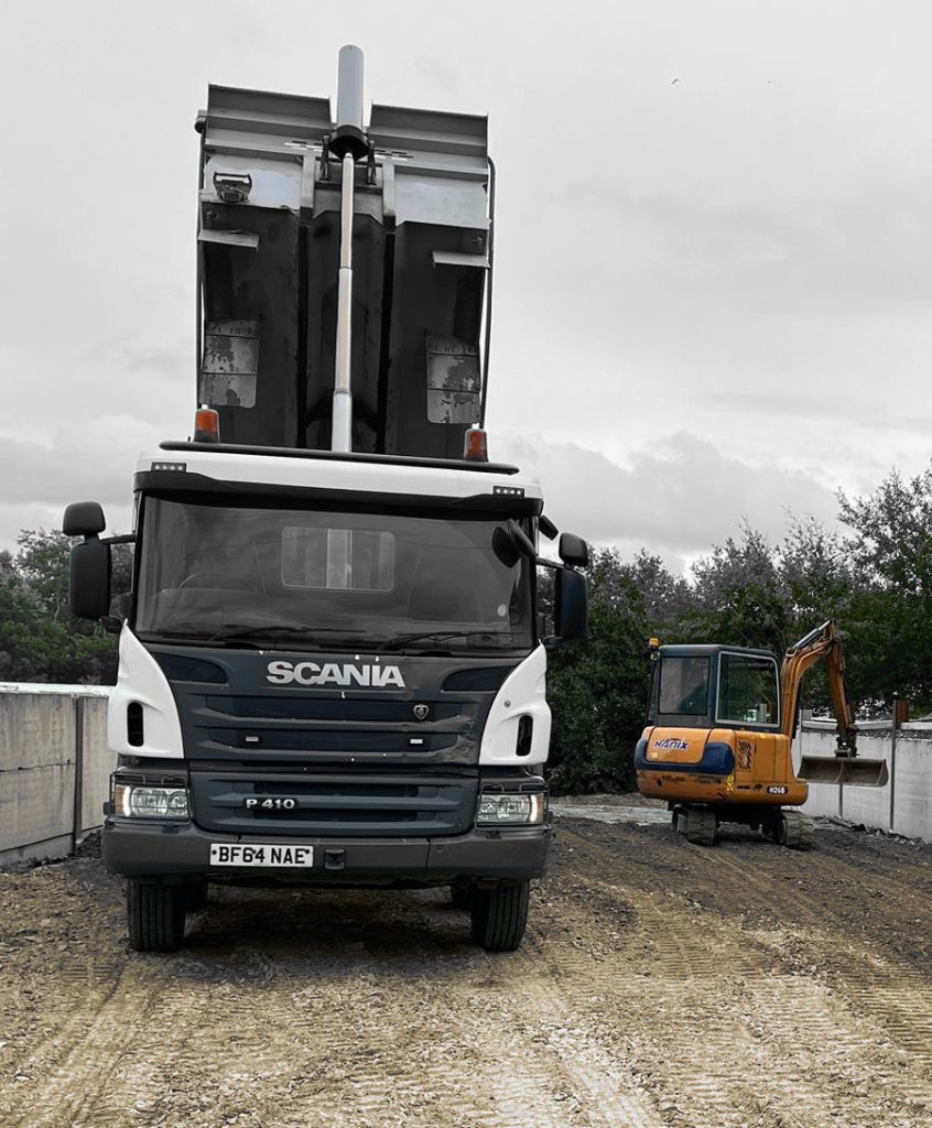 Muck Out Ltd - Aggregate Supply Greater Manchester